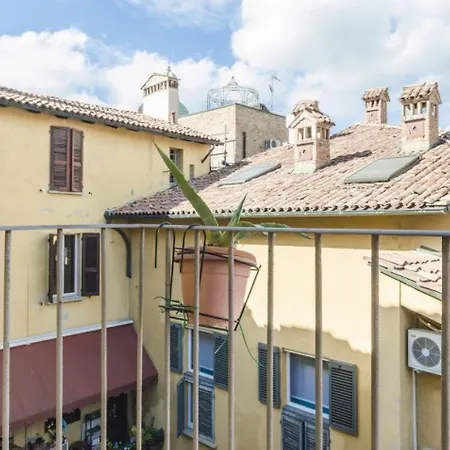 Appartamento Lupari Apartment, Palazzo Storico Sotto Le Due Torri *