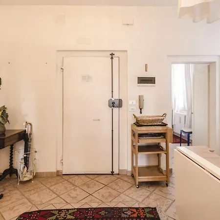 Lupari Apartment, Palazzo Storico Sotto Le Due Torri *