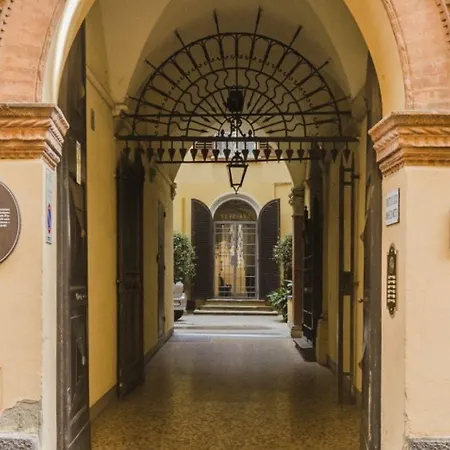 Lejlighed Lupari Apartment, Palazzo Storico Sotto Le Due Torri Bologna