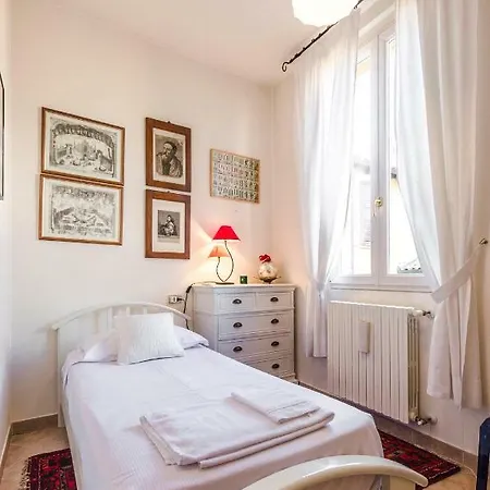 Lupari Apartment, Palazzo Storico Sotto Le Due Torri Lejlighed *