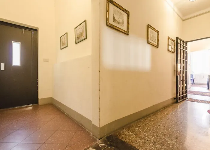 Lupari Apartment, Palazzo Storico Sotto Le Due Torri Apartmán *