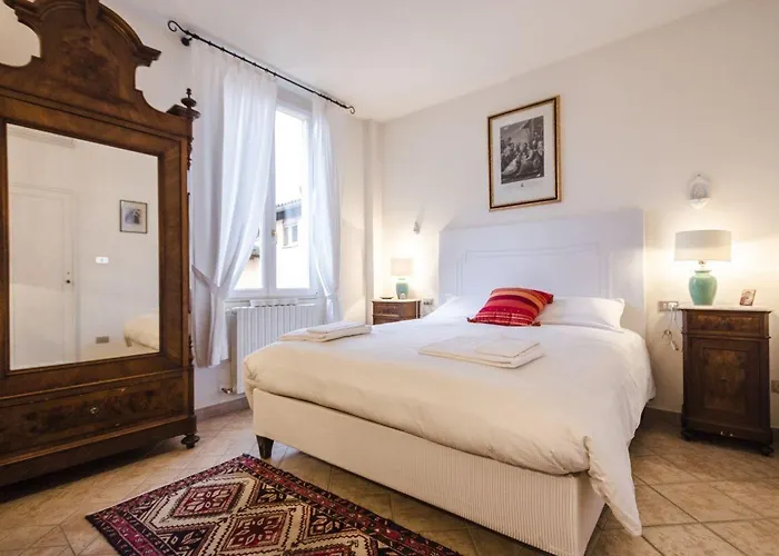 Lupari Apartment, Palazzo Storico Sotto Le Due Torri Apartmán Boloňa