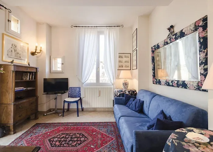 Lupari Apartment, Palazzo Storico Sotto Le Due Torri Apartmán *