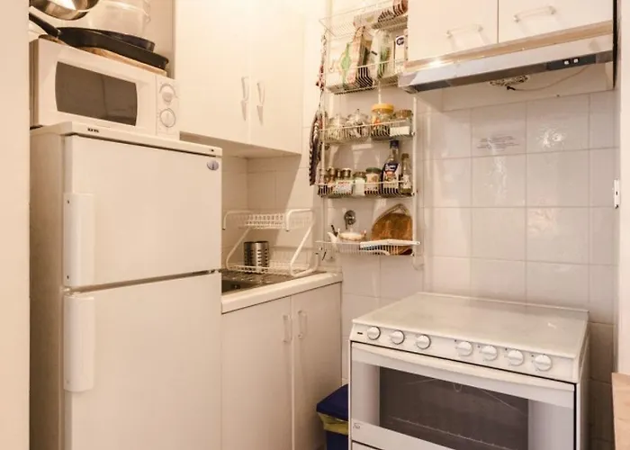 Lupari Apartment, Palazzo Storico Sotto Le Due Torri Apartmán