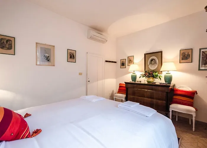 Lupari Apartment, Palazzo Storico Sotto Le Due Torri *