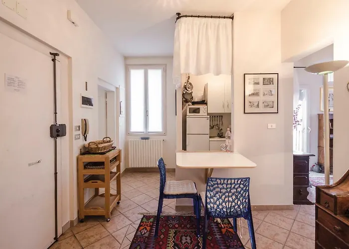 Lupari Apartment, Palazzo Storico Sotto Le Due Torri *