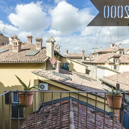 아파트 Lupari Apartment, Palazzo Storico Sotto Le Due Torri *