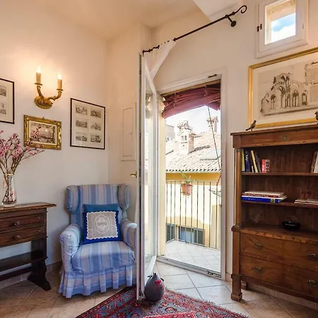 Apartmán Lupari Apartment, Palazzo Storico Sotto Le Due Torri *