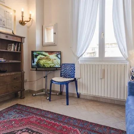 Lupari Apartment, Palazzo Storico Sotto Le Due Torri شقة